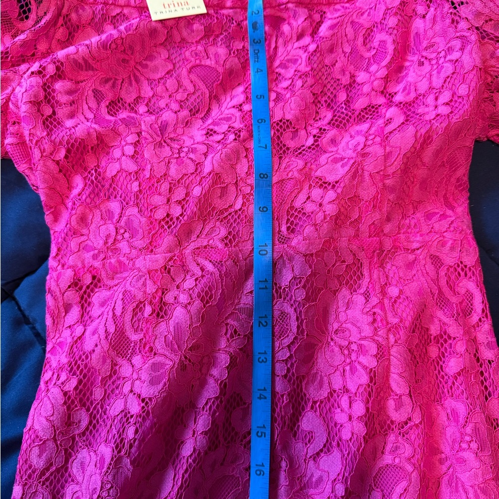 Trina Turk Akamai Lanai  pink lace overlay off shoulder dress size 4 NWT - Picture 12 of 13